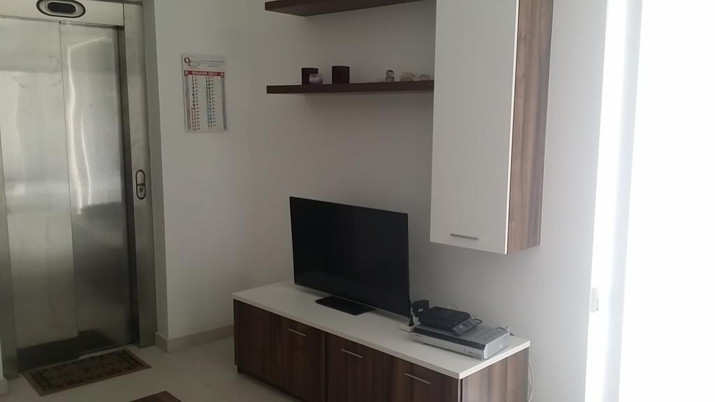 Paceville Montecarlo Apartments Saint Julian's Ruang foto