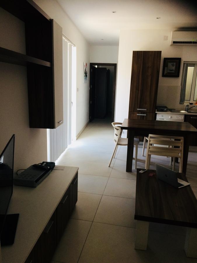Paceville Montecarlo Apartments Saint Julian's Bagian luar foto